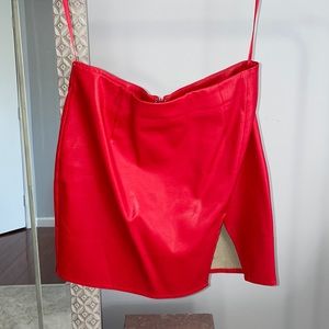 Superdown RED Faux leather miniskirt with slit